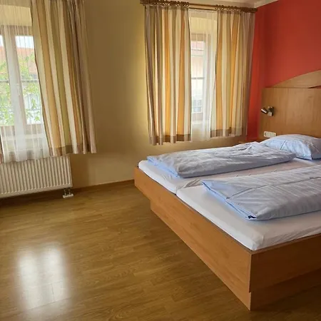 Landgasthof Neuwirt * سيون-سيبروك